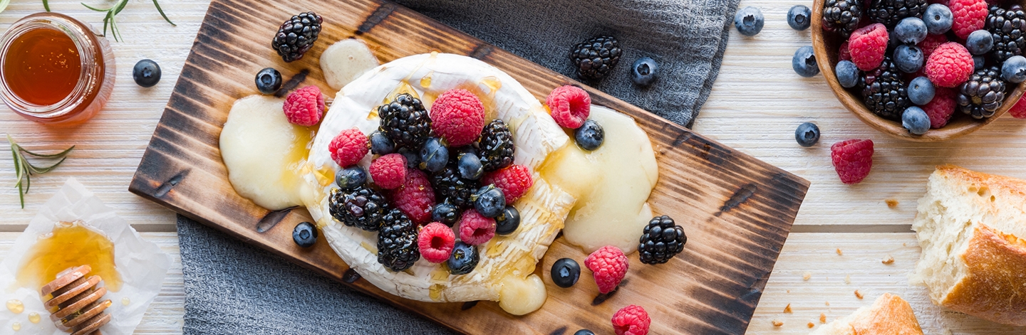 Grilled Brie and Berries