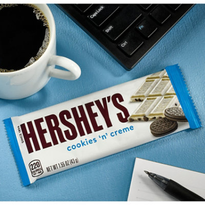 Hersheys Cookies N Creme Candy Bar - 1.55 Oz - Image 4