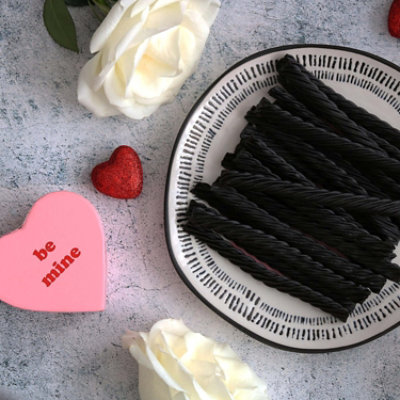 Red Vines Twists Soft & Chewy Candy Black Licorice Tray - 5 Oz - Image 4