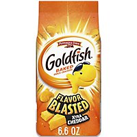 Pepperidge Farm Goldfish Crackers Baked Snack Flavor Blasted Xtra Cheddar - 6.6 Oz - Image 2