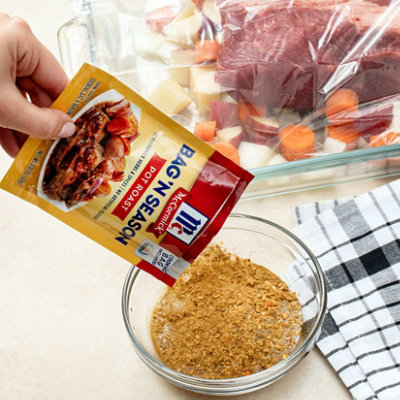 McCormick Bag 'n Season Pot Roast Cooking & Seasoning Mix - 0.81 Oz - Image 5