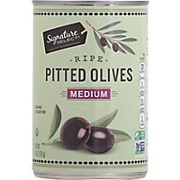 Signature SELECT Olives Pitted Ripe Medium Can - 6 Oz - Image 2