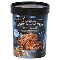 Signature SELECT Denali Chocolate Moose Tracks Ice Cream - 1.50 Quart - Image 1