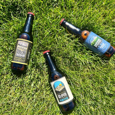 Deschutes Mirror Pond Pale Ale Beer Bottles - 6-12 Fl. Oz. - Image 6