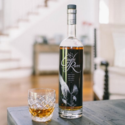 Eagle Rare 10 Year Kentucky Straight Bourbon Whiskey 90 Proof - 750 Ml (limited quantities may be available in store) - Image 4