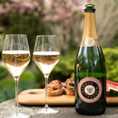 Gloria Ferrer Blanc De Noirs Rose Wine Bottle - 750 Ml - Image 4