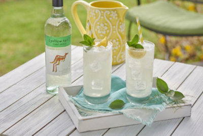 yellow tail Pinot Grigio Wine - 1.5L - Image 2