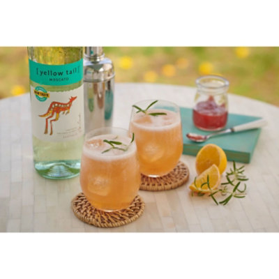 yellow tail Moscato Wine - 750 Ml - Image 3
