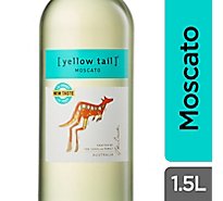 yellow tail Moscato Wine - 1.5 Liter