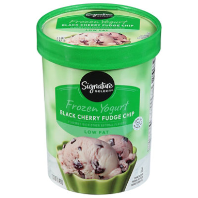 Signature SELECT Chocolate Chip Black Cherry Low Fat Frozen Yogurt - 1.5 Quart - Image 3