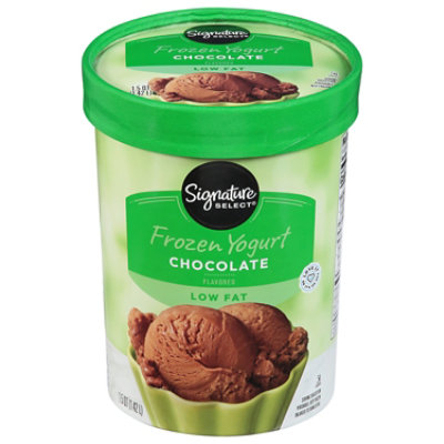 Signature SELECT Fudge Low Fat Frozen Yogurt - 1.5 Quart - Image 3