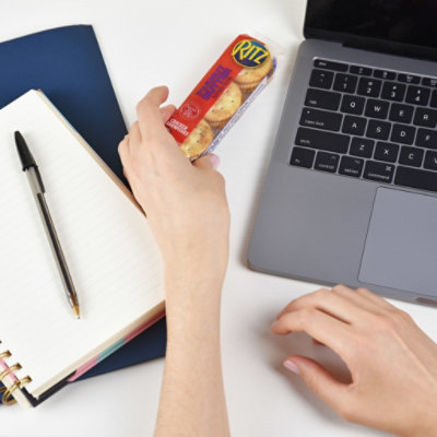 RITZ Crackers Sandwiches Peanut Butter Family Size Box - 16-1.38 Oz - Image 5