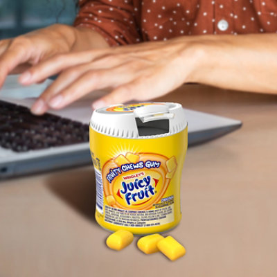 Juicy Fruit Original Sugar Free Chewing Gum Bottle - 40 Count - Image 4