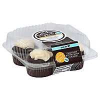 Lucky Spoon Cupcake With Van Buttercr Chocolate - 8 Oz - Image 1