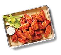 Deli Catering Tray Buffalo Chicken Wings With Garnish Tray 8 Inch