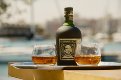 Diplomatico Exclusiva Rum 80 Proof - 750 Ml - Image 3