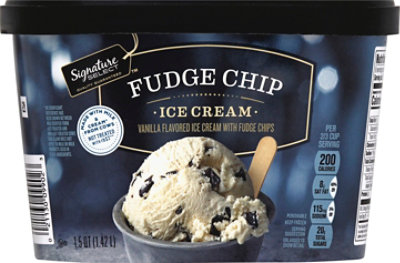 Signature SELECT Ice Cream Chocolate Chip - 1.5 Quart - Image 2