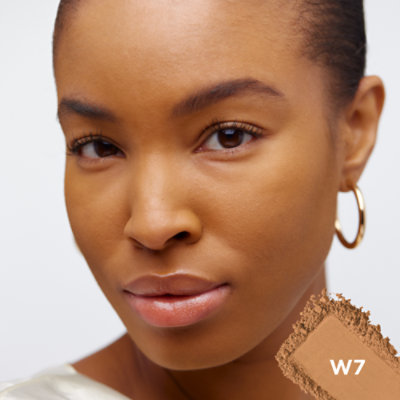 L'Oreal Paris True Match Super-Blendable Oil Free Makeup Powder W7 Medium Deep - 0.33 Oz - Image 4