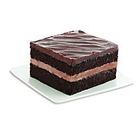 Bakery Cake Chocolate With Fudge Iced Single Serve - Each (580 Cal) - Image 1