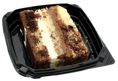 Bakery Cake Bar Tuxedo Slice - Each (730 Cal) - Image 1