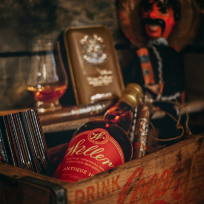 W.L. Weller Antique Kentucky Straight Bourbon Whiskey 107 Proof - 1 Liter (limited quantities may be available in store) - Image 2