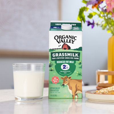 Organic Valley Grassmilk Organic Milk Reduced Fat 2% Milkfat Half Gallon - 1.89 Liter - Image 2