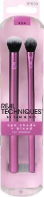 Real Techniques Eye Shade + Blend Brush - Each - Image 2