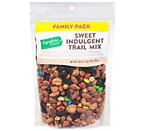 Signature Farms Sweet Energy Trail Mix Family Pack - 28 Oz