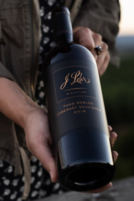 J Lohr Signature Cabernet Sauvignon Wine - 750 Ml - Image 3