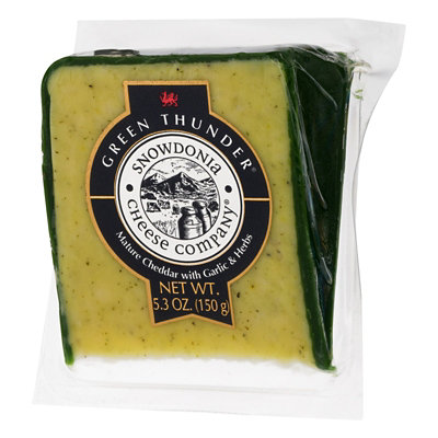 Snowdonia Green Thunder Mature Cheddar With Garlic & Garden Herbs Ew Wedge - 5.3 Oz - Image 4