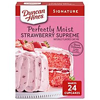 Duncan Hines Signature Perfectly Moist Strawberry Supreme Naturally Flavored Cake Mix - 15.25 Oz - Image 2