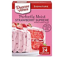 Duncan Hines Signature Perfectly Moist Strawberry Supreme Naturally Flavored Cake Mix - 15.25 Oz