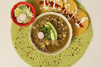 Juanitas Foods Pozole De Puerco Con Chile Verde Can - 25 Oz - Image 4