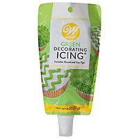 Wilton Green Decorating Icing Pouch With Tips - 8 Oz - Image 1