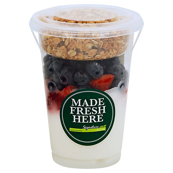 Yogurt Parfait Strawberry With Strawberry And Blueberry - 12 Yogurt Parfait Strawberry With Strawberry And Blueberry - 12