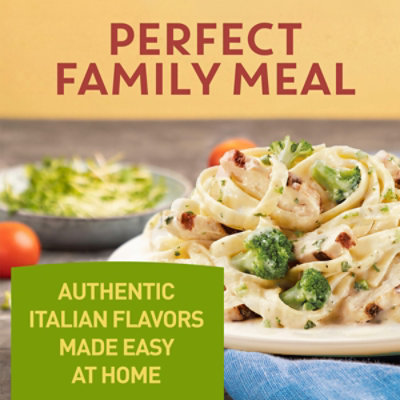 Bertolli Family Size Chicken Broccoli Fettuccine Alfredo Frozen Meal - 36 Oz - Image 3