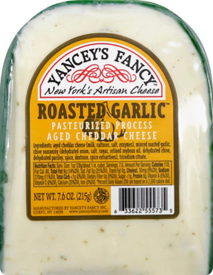 Yanceys Fancy Cheese Aged Cheddar Roasted Garlic Vacuum Packed - 7.6 Oz - Image 2