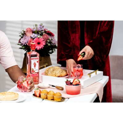 Beefeater London Dry Pink Strawberry Gin - 750 Ml - Image 4