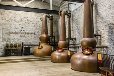 Woodford Reserve Personal Selection Kentucky Straight Bourbon Whiskey 90.4 Proof Bottle - 1 Liter (limited quantities may be available in store) - Image 2