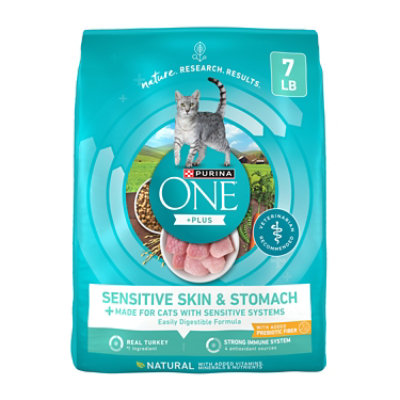 Purina ONE Sensitive Skin and Stomach Formula Real Turkey Dry Cat Food - 7 Lbs - Image 1