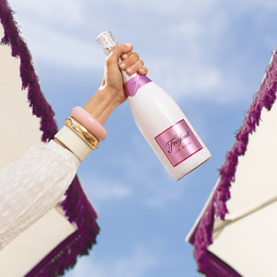 Freixenet Ice Rose Sparkling Wine Bottle - 750 Ml - Image 2