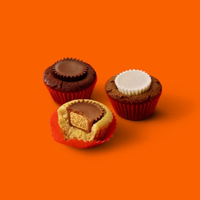 Reese's Miniatures Assorted Flavored Peanut Butter Cups Candy Party Pack - 32.1 Oz - Image 5