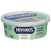Miyokos Cream Cheese Vegan Sensational Scallion - 8 Oz - Image 1