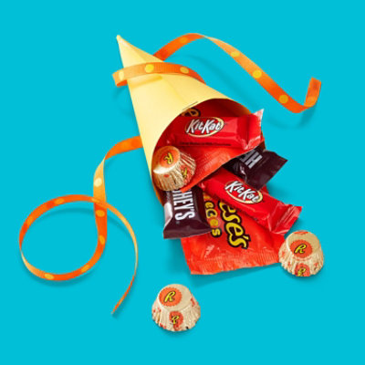 HERSHEY'S Kit Kat And Reese's Assorted Flavored Candy Party Pack - 33.38 Oz. - Image 5