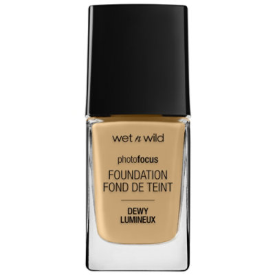 wet n wild Photo Focus Dewy Cream Beige Foundation - 0.95 Fl. Oz. - Image 1