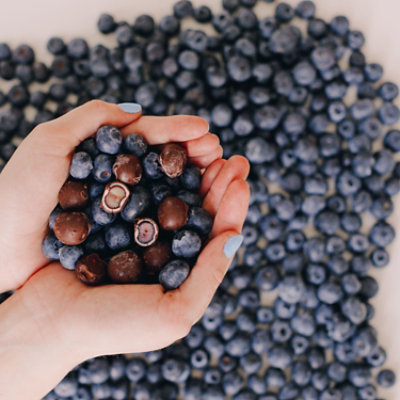 Tru Fru Blueberries In White & Dark Chocolate - 8 Oz - Image 4