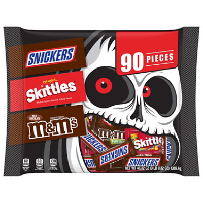 Snickers SKITTLES & M&M'S Milk Chocolate Assorted Bulk Halloween Candy 90 Count - 48.32 Oz
