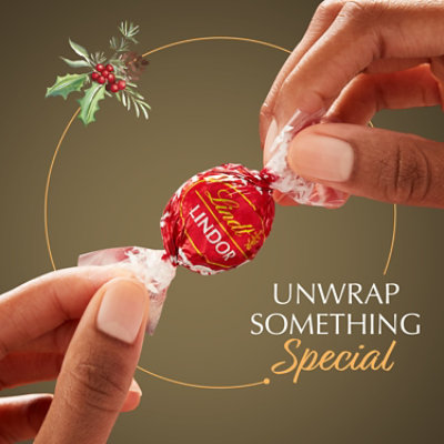 Lindt Lindor Holiday Assorted Chocolate Candy Truffles Bag - 8.5 Oz - Image 5