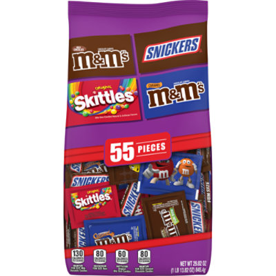 SNICKERS, M&M'S Milk Chocolate, M&M'S Caramel, SKITTLES & STARBURST Candy  Variety Mix, 45.69-Ounce Bag, 90 Pieces