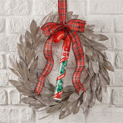 HERSHEY'S KISSES Milk Chocolate Christmas Candy Plastic Cane - 2.24 Oz - Image 5